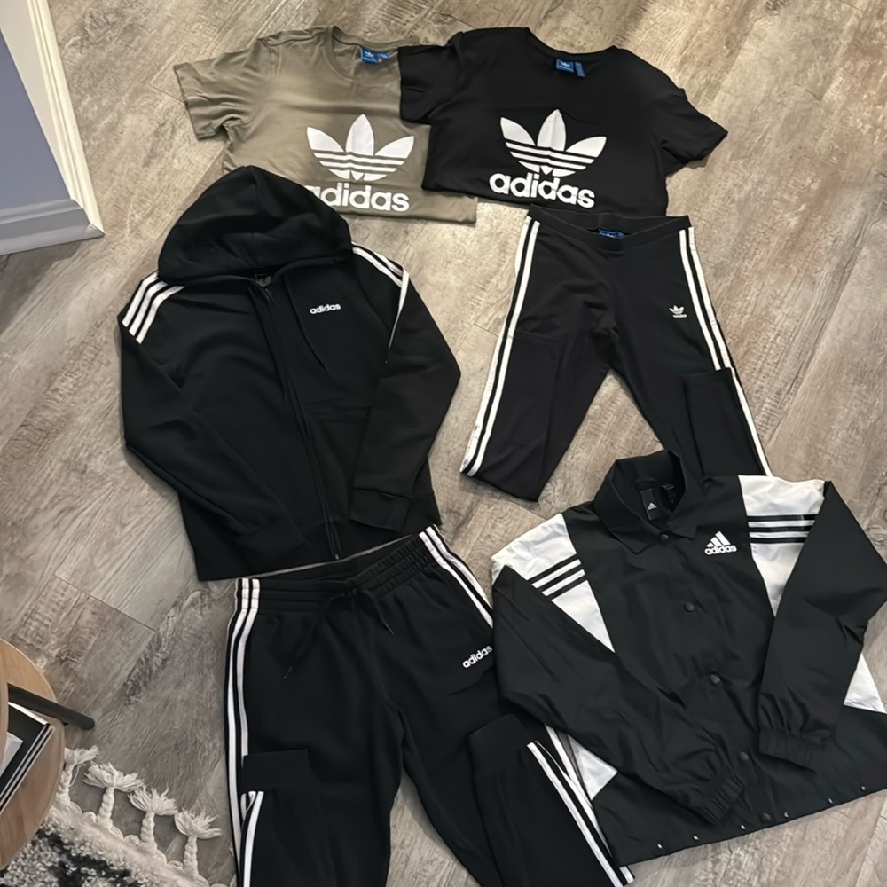 Women’s Adidas Lot (everything included!!!) 10 PIECES